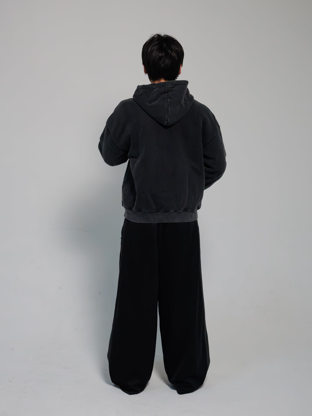 "THE WORLD NEEDS LOVE" ZIP UP